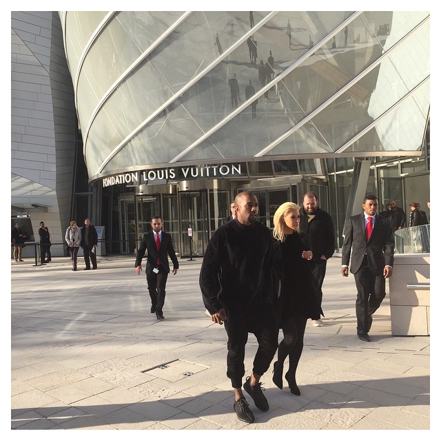 Stay tuned... #fondationlouisvuitton
#kanyewest...