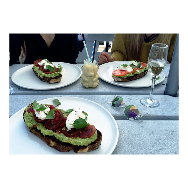 I have a lot of double trouble in my life #twintourage || #AdventureInColour...