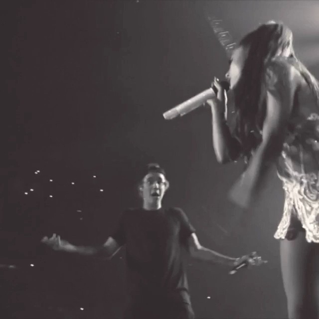 rapping my @bigsean with @justinbieber last night at my show (reposting bc this ...