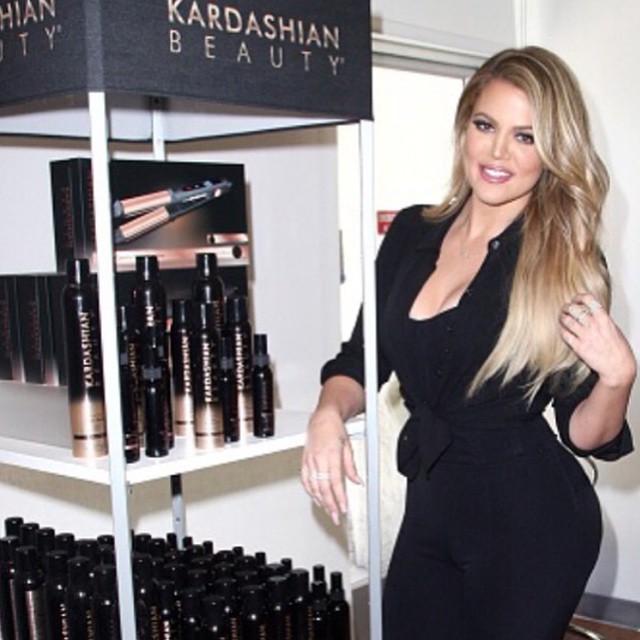 #FBF to my @kbeautyhair event in LA. I had so much fun meeting everybody this da...