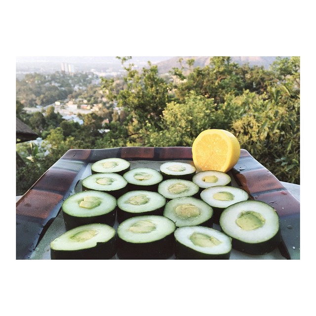 Gray day? Eat sunshine. || #AvocumberRolls...