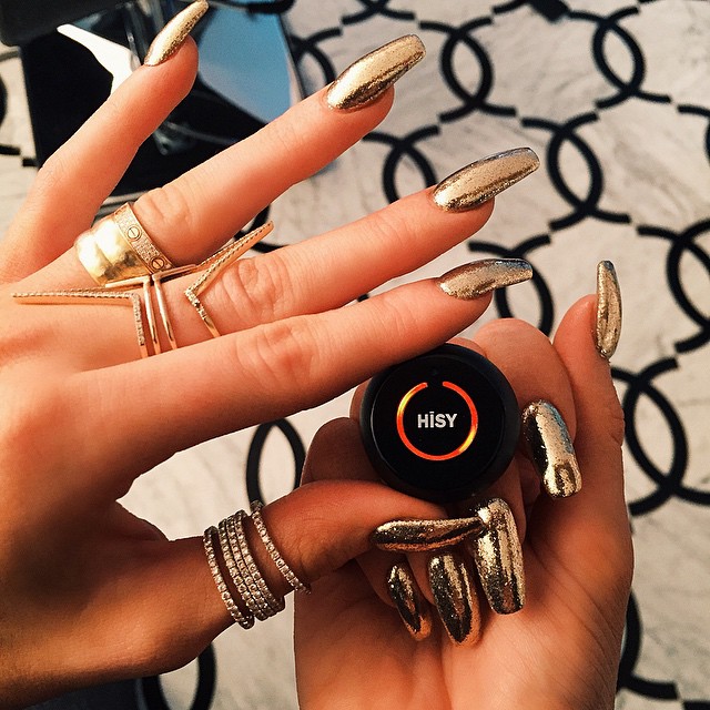 Obsessed with my new HISY iPhone Camera Remote! Just got it at the #AppleStore @...