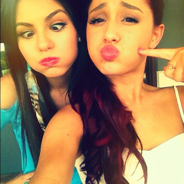 @victoriajustice...