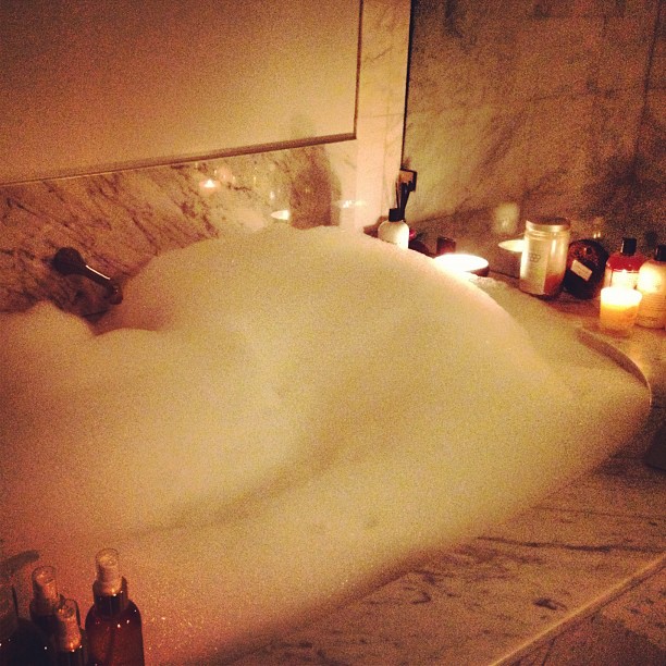 Watching season 1 of S&TC in a coconut oil lavender & vanilla bubble bath.. Sara...