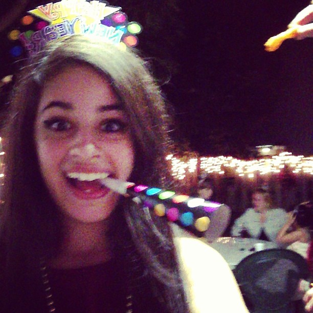 HAPPY NEW YEARS ILY ALL...