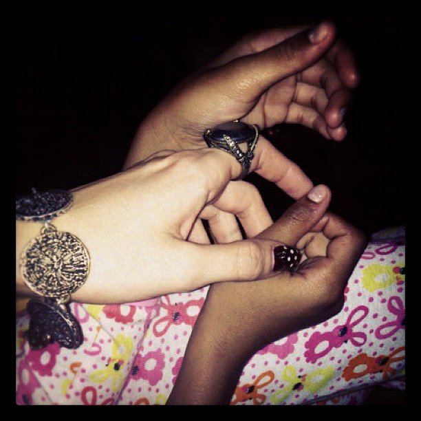 wittle hands--...