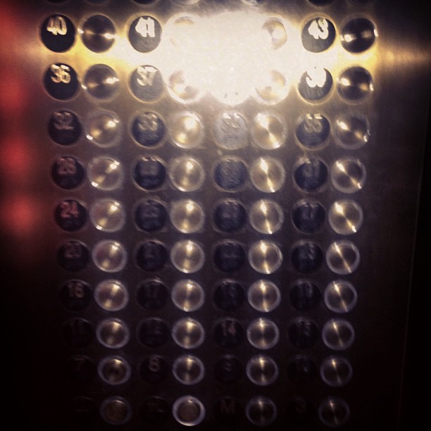 This elevator means bizzniss....