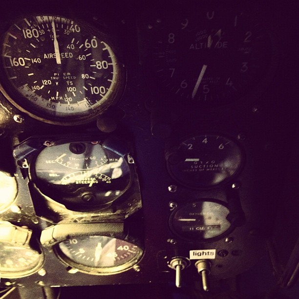 heli-copter--...