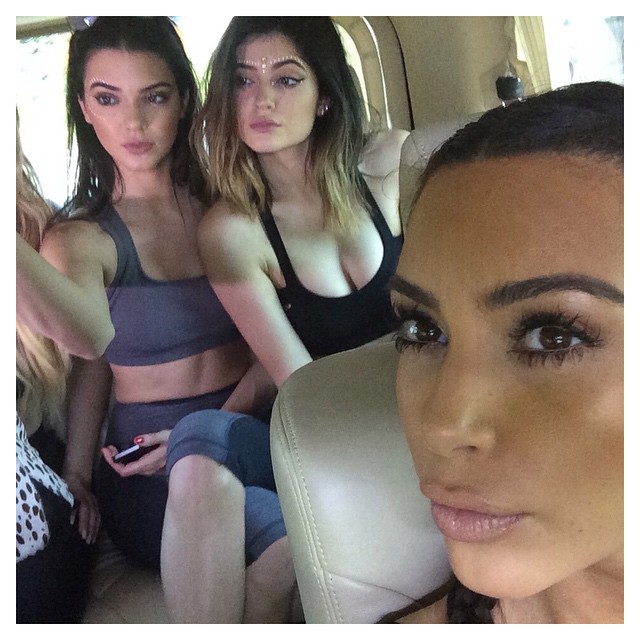 #SiblingSelfie I remember this from Thailand @kendalljenner @kyliejenner #SELFIS...