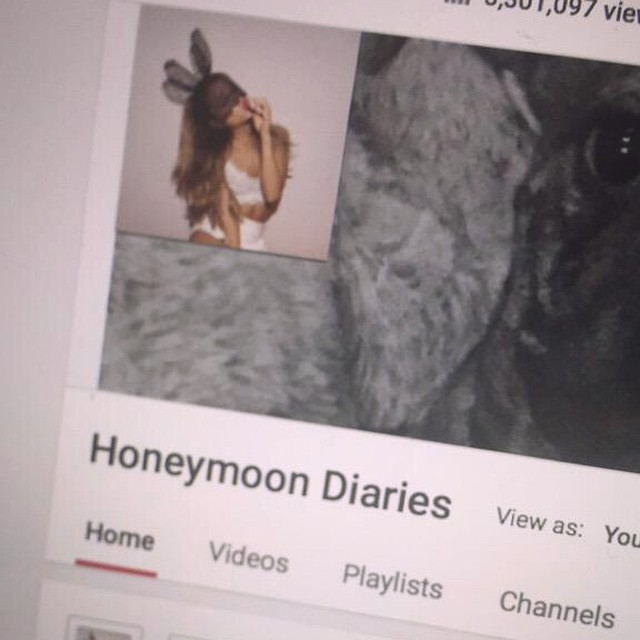a lil glimps @ my life (well parts of it )  youtube.com/honeymoondiaries  2 new ...