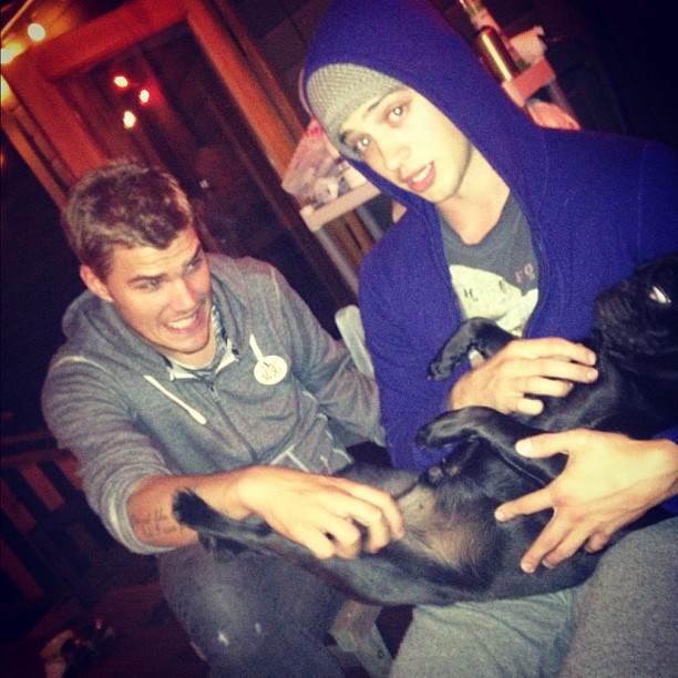 @ChrisGalya @ChrisZylka double-teaming the belly scratches--...