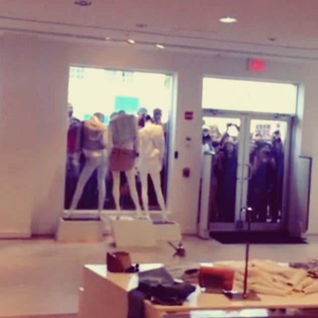 I love video bombing @jonathancheban videos!...