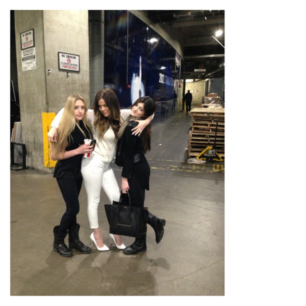 Shoulda woulda and coulda here @iputtheindustryonmyback @khloekardashian #OreoSt...