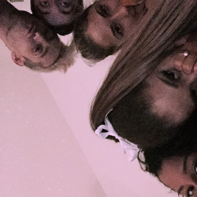 w my bbs in the stu (threw it back w that ribbon) (this does not mean in any way...