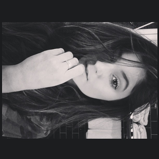 ❥...