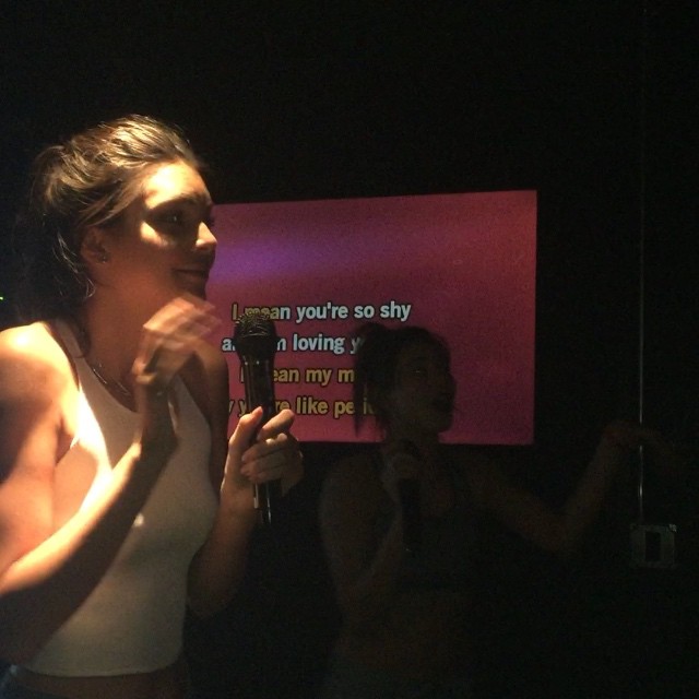 Karaoke night.... @nickiminaj would be proud LOL ...