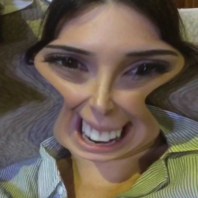 @kendalljenner I can't...