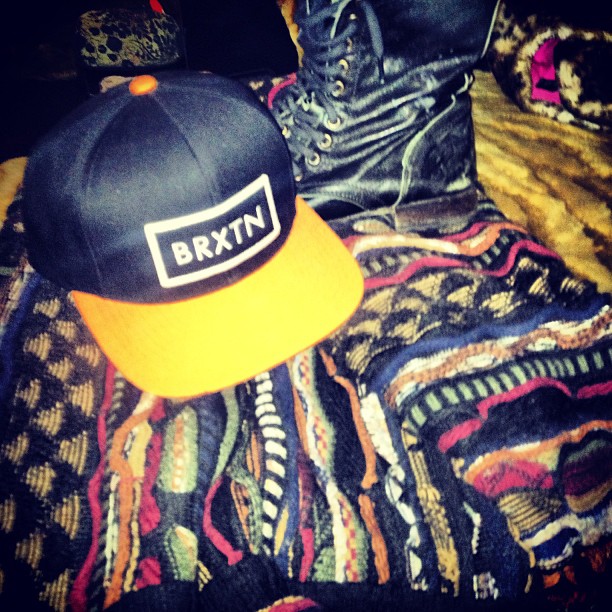 Cosby sweaters, combat boots, & a snapback. I'm a lady. #glamour #fashion #diamo...
