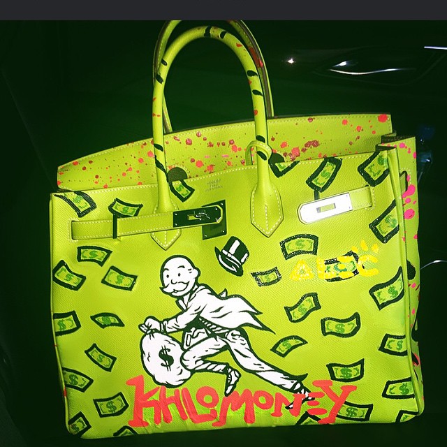 Mr @alecmonopoly painted me a money bag!!!  leave it to Alec to understand my al...