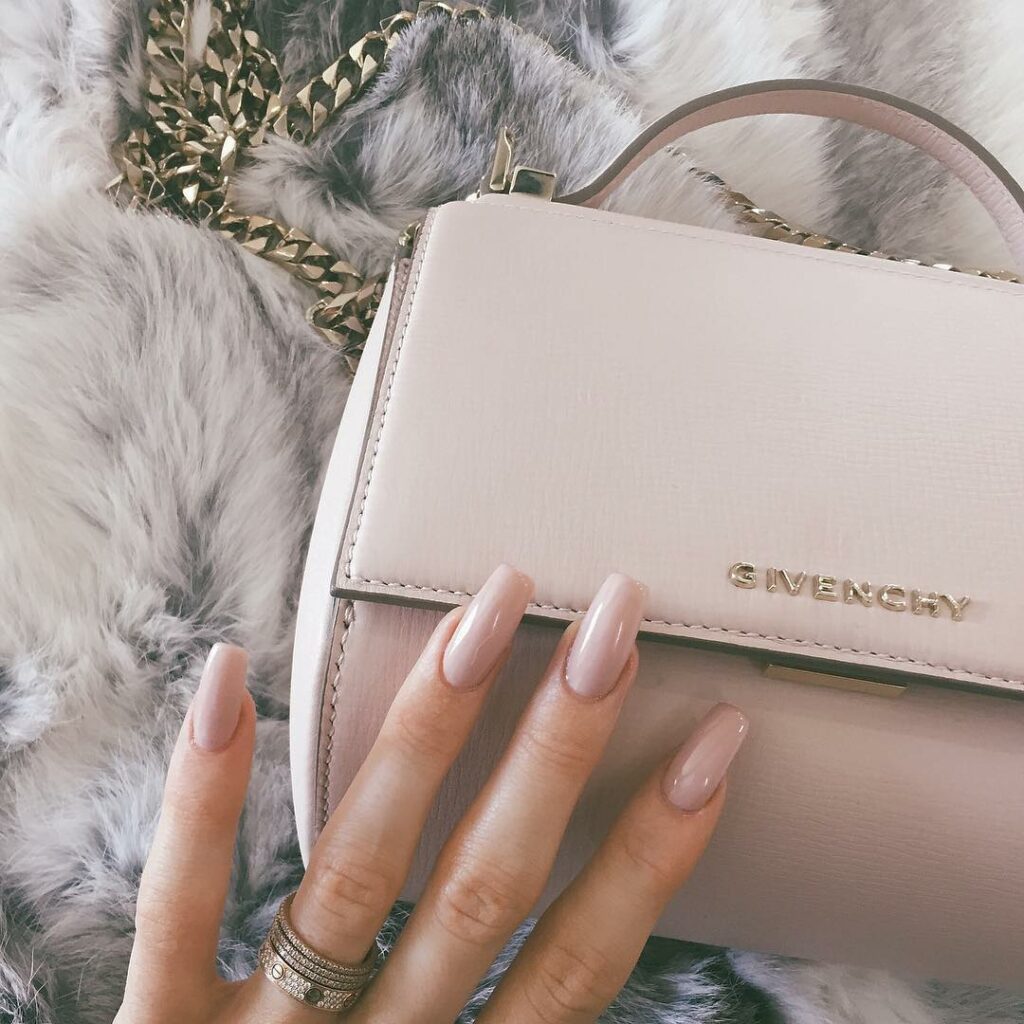 baby pink @kimmiekyees...