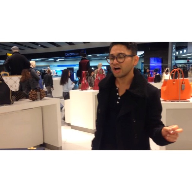Heathrow airport moments with @isaacboots and @jonescrow #IsaacIsBetteDavis...