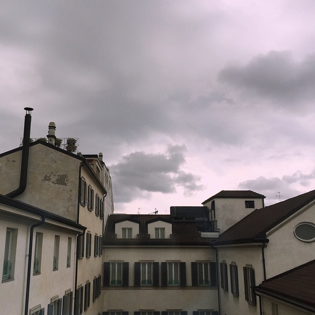 buona sera milano #IoAmoLItalia #ragazzaItaliana #breakfastat7pm #damn #igiveup ...