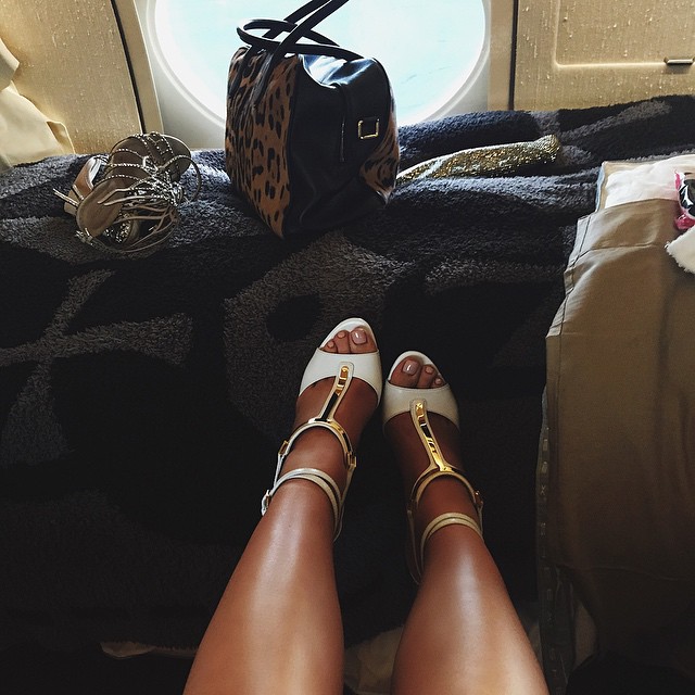 toes...