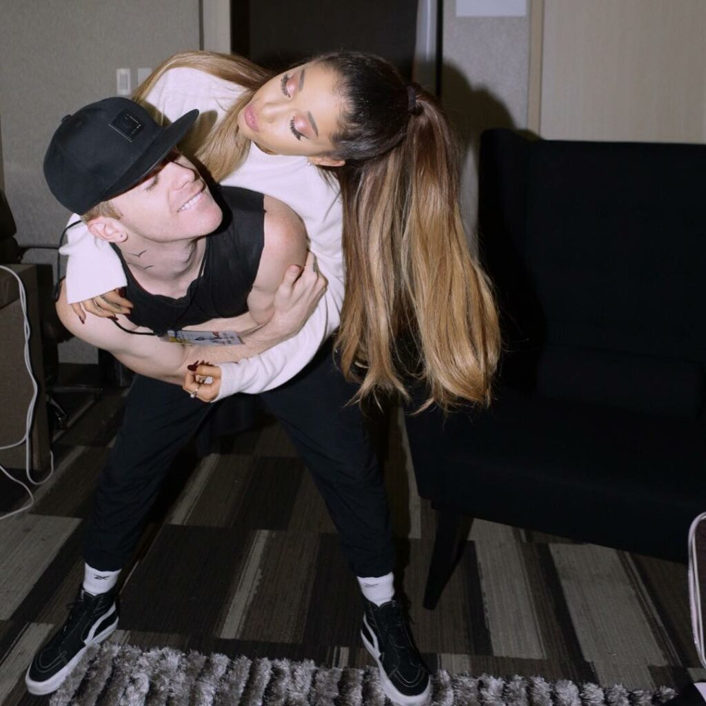 for life.  @brilovelife pc @alfredoflores...