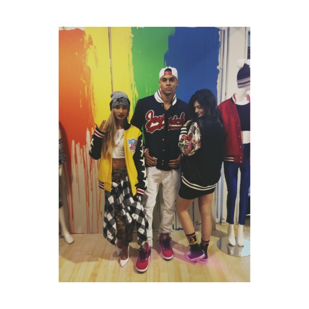 @mattcookjr @princesspiamia shout out to @joyrichla for hooking us up!...
