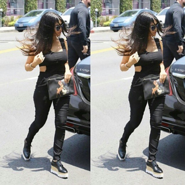 May I get a moment of silence for @kourtneykardash?!?! Yaaassssssssss!!!!  Go of...