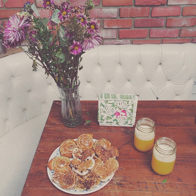 I'm secretly romanticized by my kitchen, and homemade breakfasts....