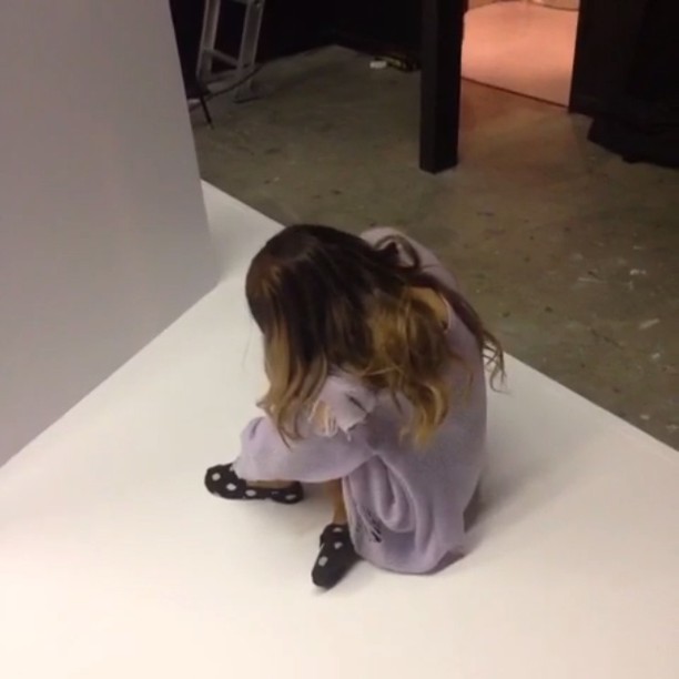 "Hey Ariana, wanna wear your Cat wig today?"...