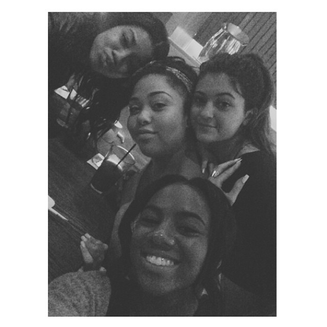 Missin' my babies @rachymarieeee @kennedyrue @jordynwoods...