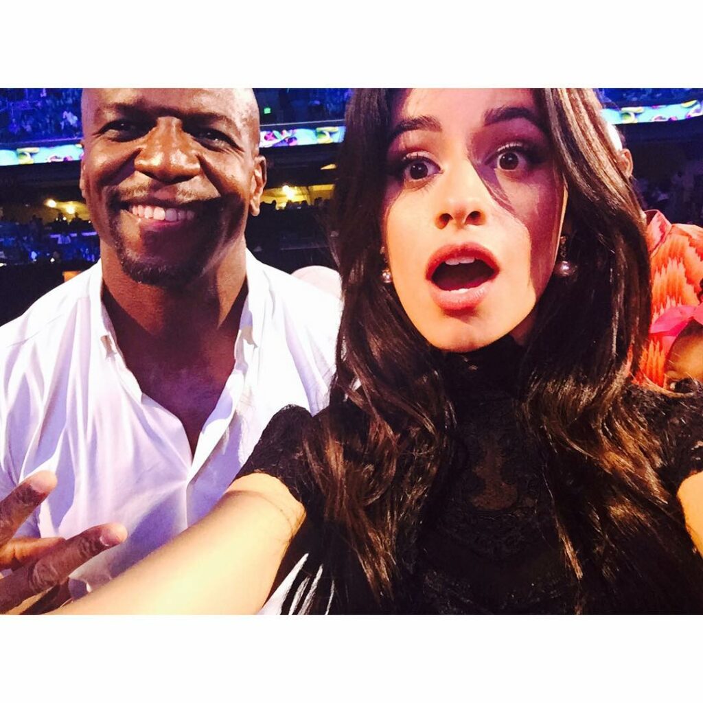 we just won three teen choice awards and a surfboard for worth it!!!!!!!!! GOD Y...