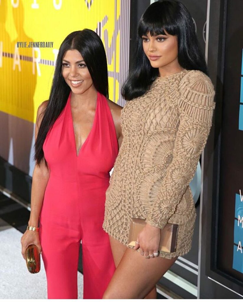 Me & Amelia looking over at @khloekardashian like.....