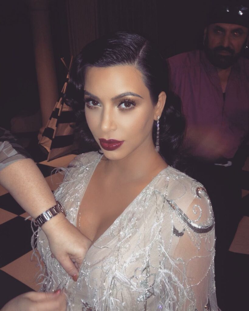 Kim Kardashian: Last night last minute chaos! Lip change, sewing into dress! Thank you @makeupby… Last night last minute chaos! Lip change, sewing into dress! Thank you @makeupby...