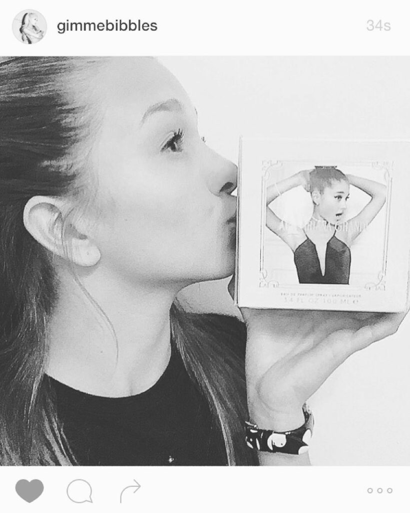 cutie pie  tag @aribyarianagrandefragrances in your photos with your #Ari bottle...