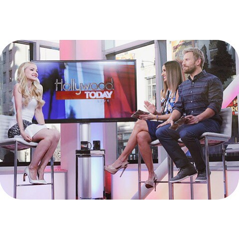 THANKS FOR BEING SO SWEET TO ME, @hollywoodtodaylive! Esp. so early in the morni...