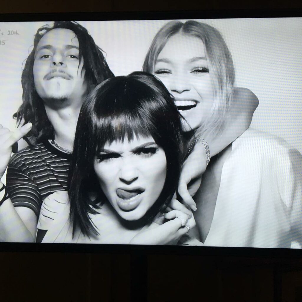 my model friends @490tx @gigihadid...