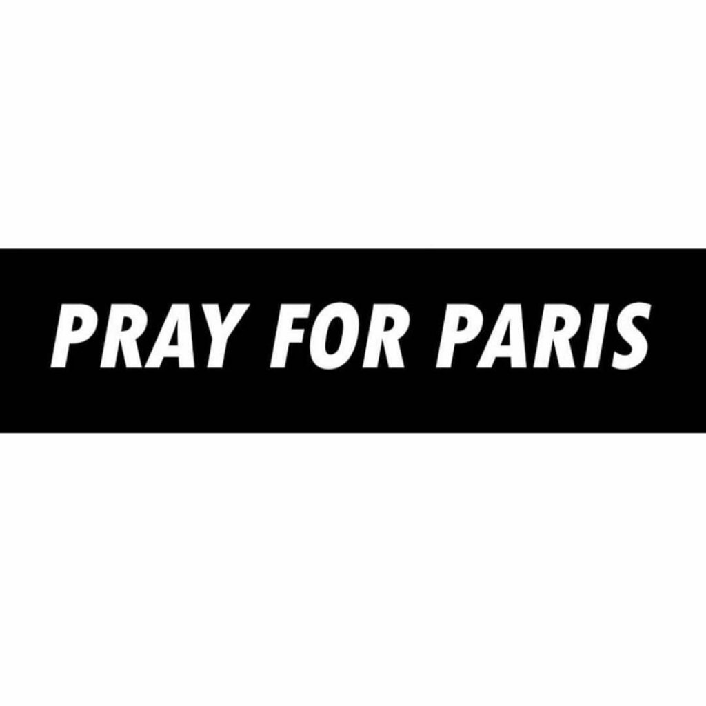 :( #PrayForParis...