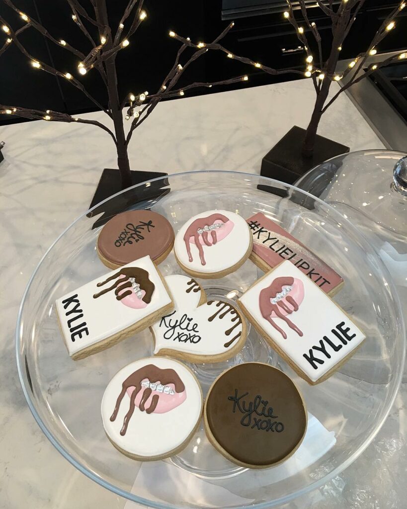 I am obsessed!!!!!! Thank you so much Sam & Megan. I don't want to eat them they...