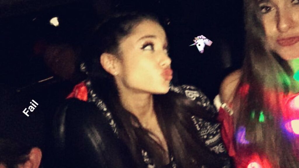 Ariana Grande: the worst / greatest photo @lexie1225 @victoriamonet magical night with my frie… the worst / greatest photo @lexie1225 @victoriamonet magical night with my frie...