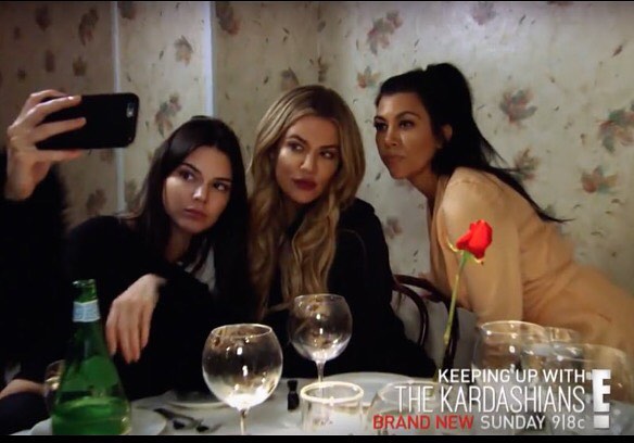 Hey! @kendalljenner where is this selfie at??? #KUWTK...