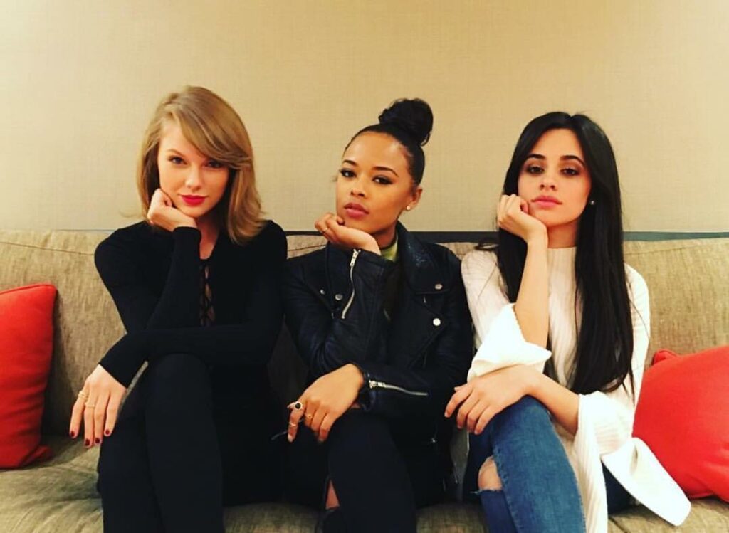 YAY
@taylorswift @serayah...