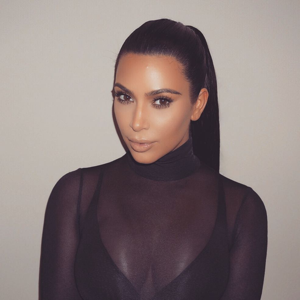 Sleek ponytail tutorial today on my app with @michaelsilvahair...