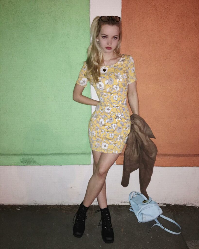out && about for blueberry coffee

going from day into night in my new fav @holl...