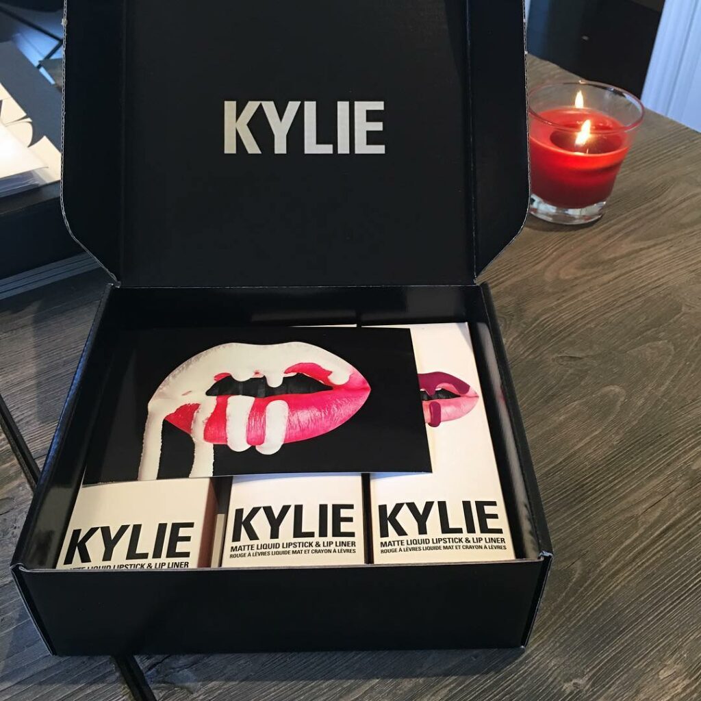 Just opened up the first @lipkitbykylie package!  the release is closer than you...
