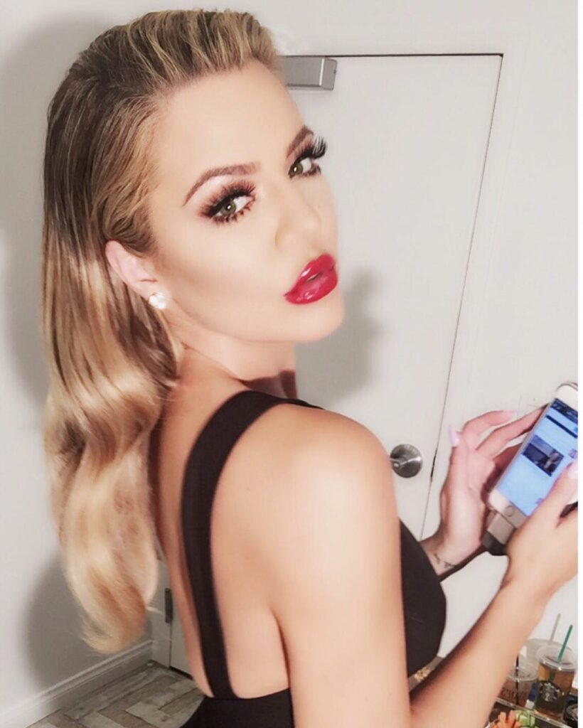 Thank you @joycebonelli for my major DSL's  on @FYI ! #KocktailsWithKhloe is pop...