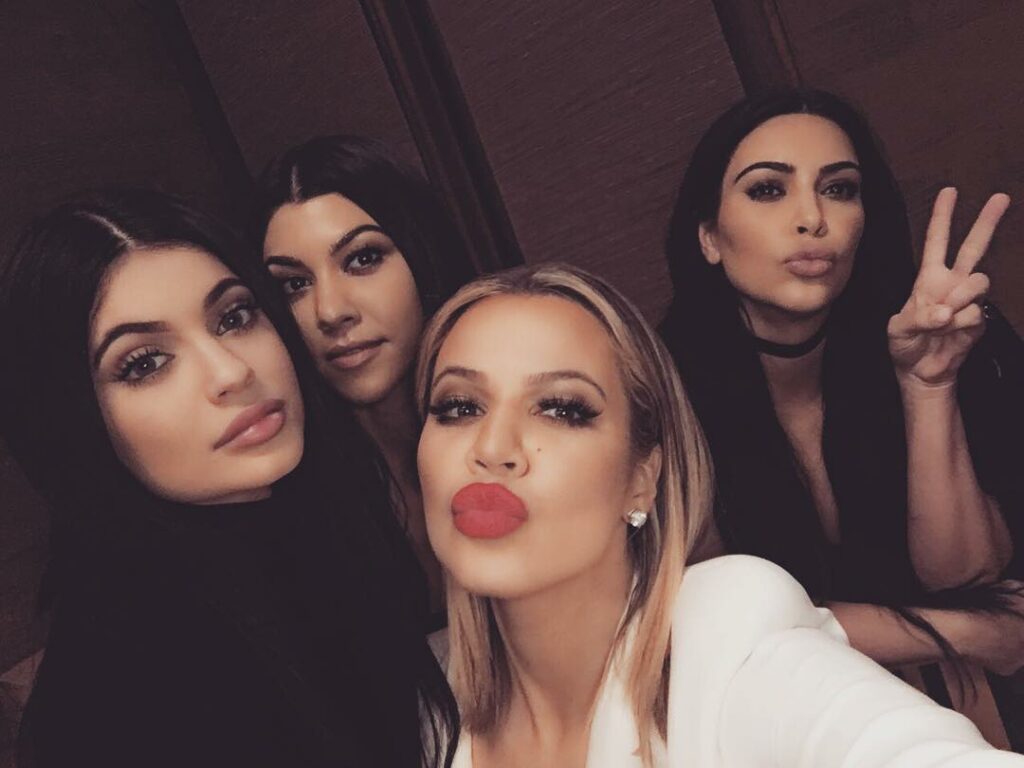 #SisterSunday...