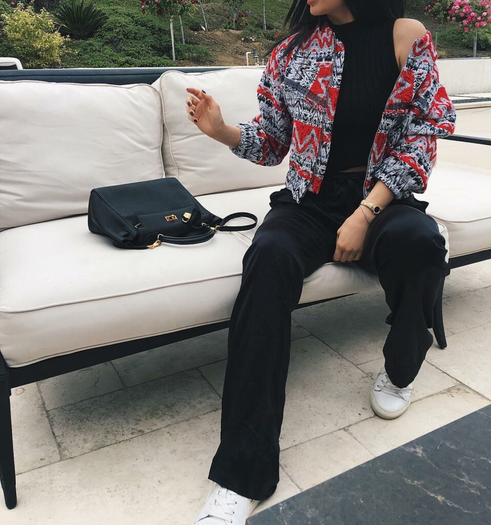 outfit details on my app right now. Link in bio ...